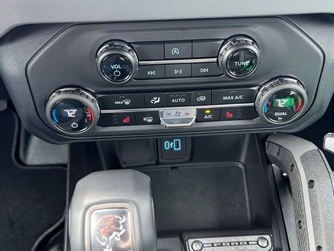 Used 2024 Ford Bronco Big Bend image 29