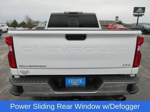 Certified 2022 Chevrolet Silverado 3500 LTZ w/ LTZ Convenience Package AWD/4WD image 4