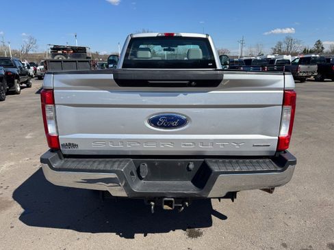 Used 2017 Ford F250 XL w/ XL Value Package image 4