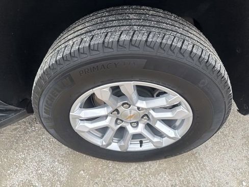 Used 2025 Chevrolet Tahoe LT AWD/4WD image 13