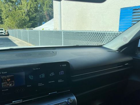 Used 2025 Hyundai Kona SEL image 35