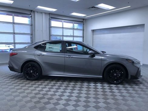 New 2026 Toyota Camry SE image 26