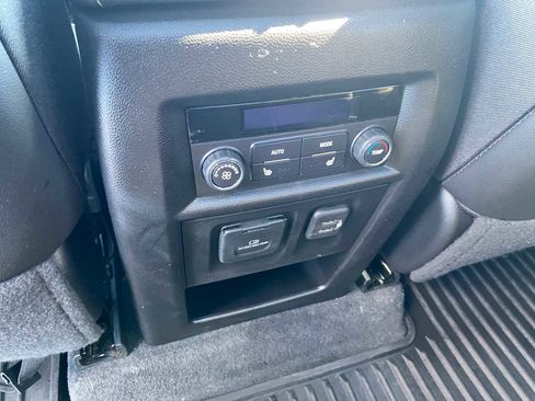 Used 2023 Chevrolet Traverse Premier w/ Redline Edition image 31