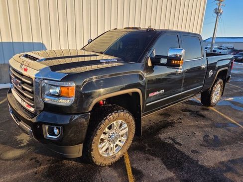 Used 2017 GMC Sierra 2500 SLT w/ Duramax Plus Package image 7