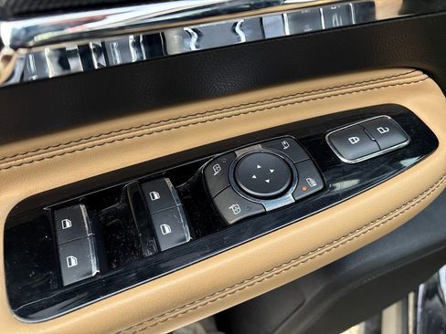 Used 2022 Lincoln Corsair Reserve image 14