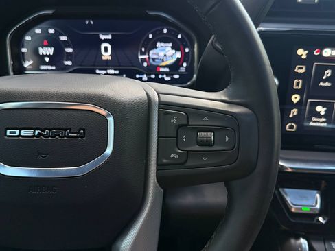 Used 2025 GMC Sierra 3500 Denali w/ Denali Reserve Package AWD/4WD image 34