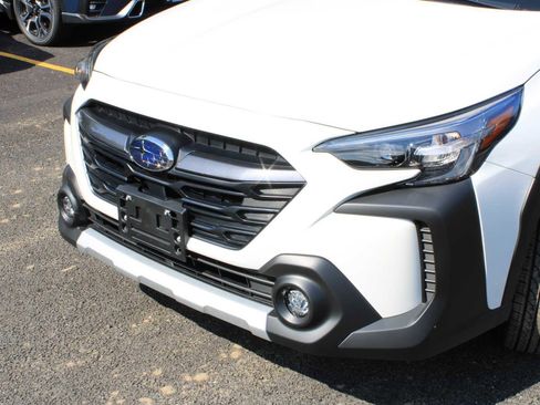 New 2025 Subaru Outback Limited image 4