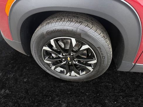 Certified 2023 Chevrolet TrailBlazer LT w/ LPO, Blackout Package image 9
