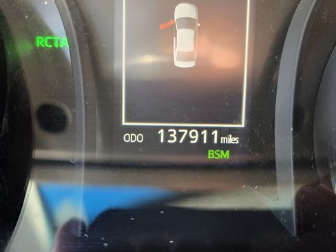 Used 2019 Toyota Camry SE w/ Convenience Package FWD image 26
