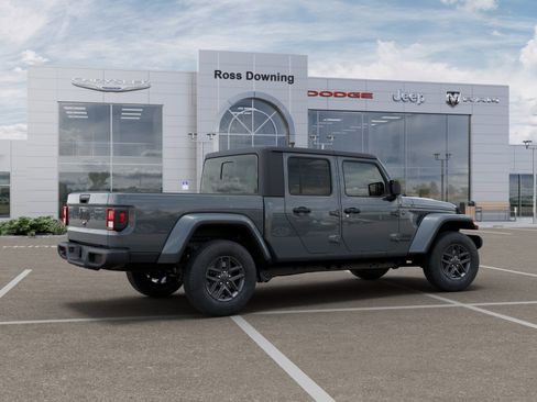 New 2025 Jeep Gladiator Sport image 4
