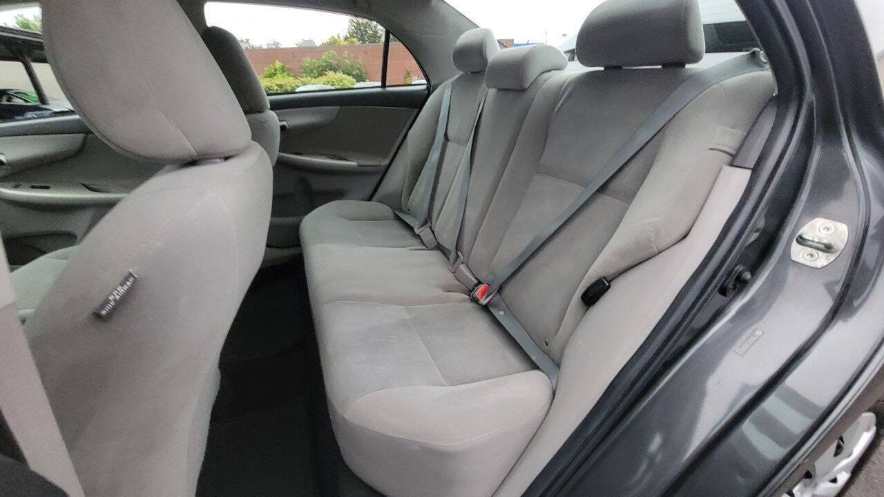 Used 2011 Toyota Corolla LE FWD image 25