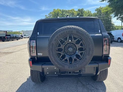 Used 2024 GMC Hummer EV 3X AWD/4WD image 4