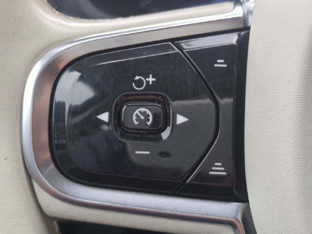 Certified 2024 Volvo S60 B5 Plus FWD image 17