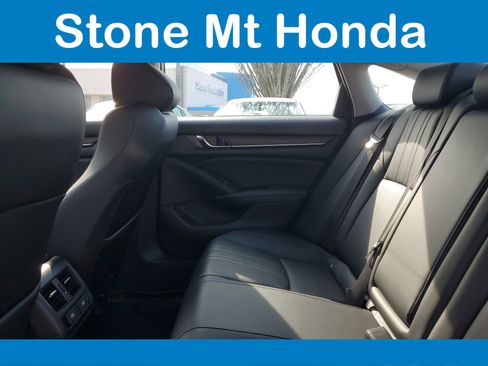 Used 2022 Honda Accord Touring image 10