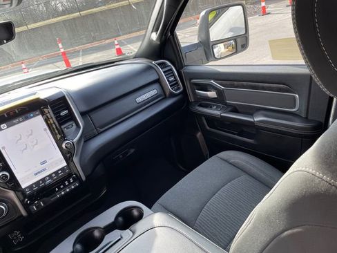 Used 2024 RAM 2500 Big Horn w/ Sport Appearance Package image 23