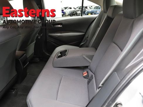 Used 2021 Toyota Corolla LE w/ Carpet Mat Package (TMS) image 21