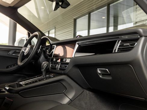 New 2026 Porsche Macan AWD/4WD image 45