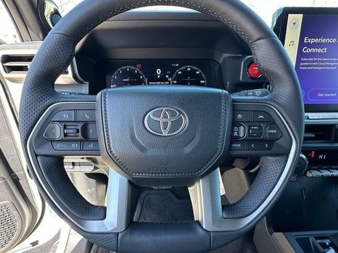 New 2026 Toyota 4Runner TRD Off-Road Premium w/ Tow Technology Package AWD/4WD image 12