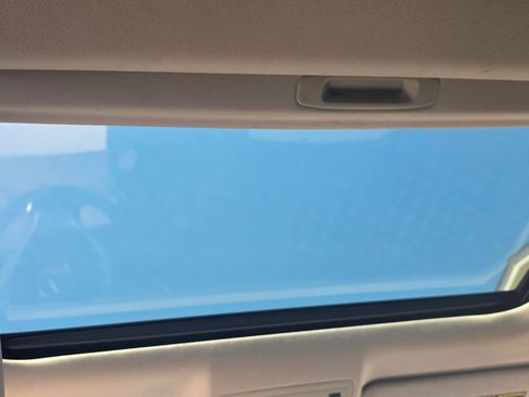 Used 2013 Lexus ES 350 w/ Luxury Pkg FWD image 14