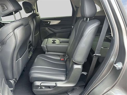 Used 2023 Acura MDX SH-AWD w/ Technology Package image 17