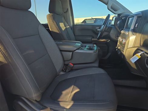 Used 2022 GMC Sierra 1500 SLE w/ X31 Off-Road Package image 10