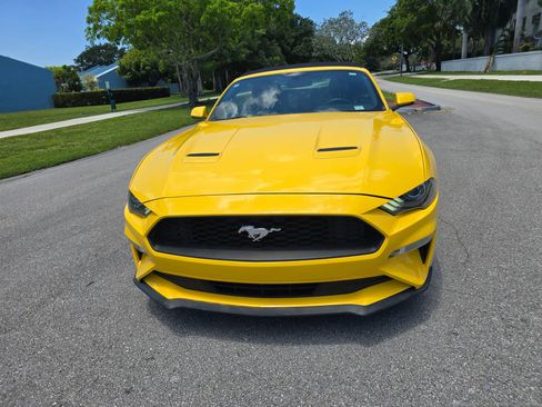 Used 2018 Ford Mustang Premium w/ Equipment Group 201A RWD image 28
