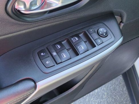 Used 2021 Jeep Cherokee Latitude Lux w/ Comfort/Convenience Group FWD image 13