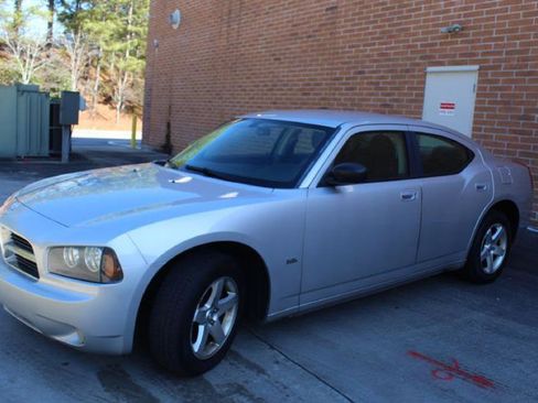 Used 2009 Dodge Charger SXT image 3