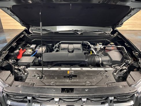 Used 2024 GMC Canyon AT4 w/ LPO, Off Road Lift Package image 22