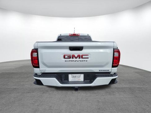 New 2026 GMC Canyon Elevation w/ Convenience Package image 7
