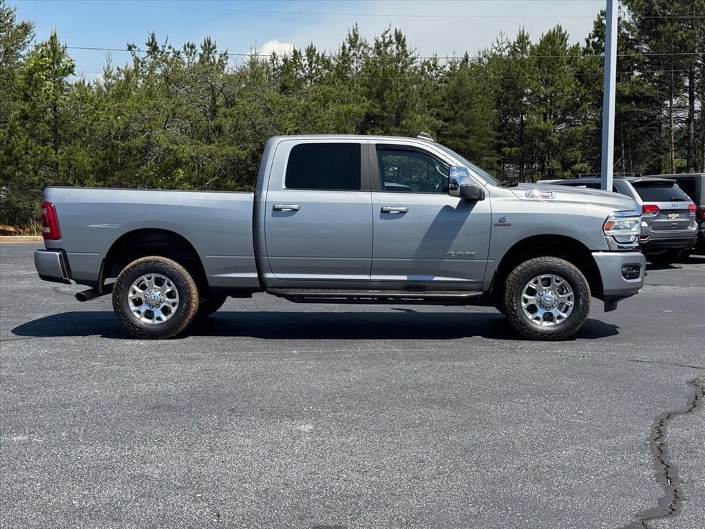 Used 2024 RAM 2500 Laramie AWD/4WD image 2