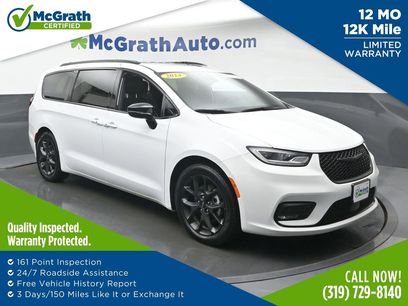 Used 2024 Chrysler Pacifica Limited w/ S Appearance Package