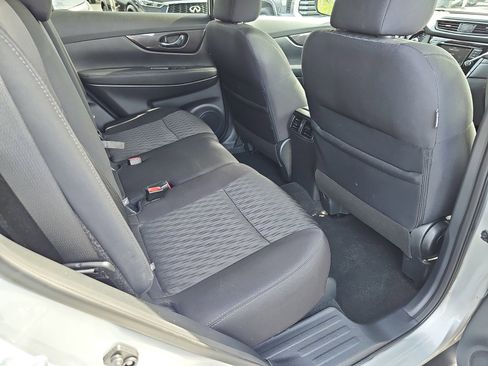 Used 2019 Nissan Rogue S w/ Special Edition Package image 11