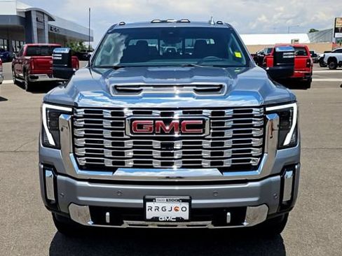 New 2026 GMC Sierra 2500 Denali w/ Denali Reserve Package AWD/4WD image 3
