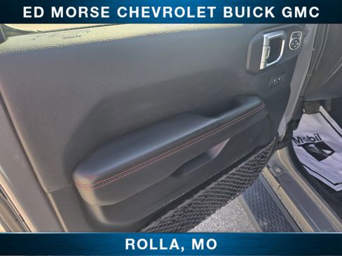 Used 2021 Jeep Wrangler Unlimited Rubicon w/ Uconnect 4C Nav & Sound Group AWD/4WD image 16