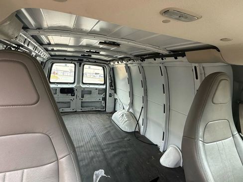 Used 2019 Chevrolet Express 2500 w/ Driver Convenience Package image 15