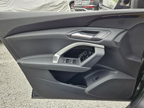 New 2025 Audi Q5 Premium w/ Convenience Package image 7