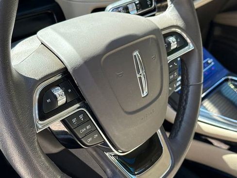 Used 2023 Lincoln Nautilus AWD image 24
