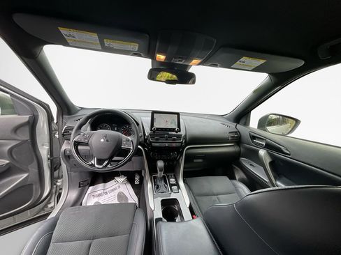 Used 2025 Mitsubishi Eclipse Cross AWD image 21