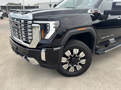 Used 2024 GMC Sierra 2500 Denali w/ Denali Reserve Package image 2