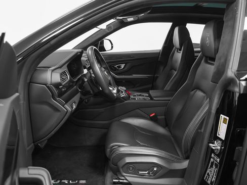 Used 2022 Lamborghini Urus image 71