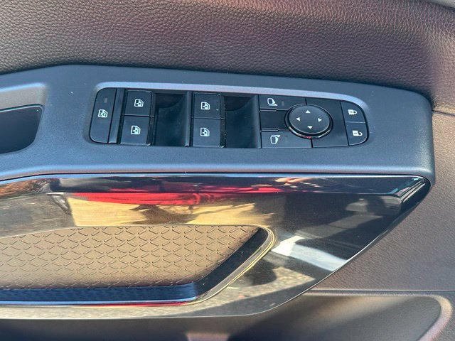 Used 2025 Nissan Pathfinder SV w/ Cargo Package AWD/4WD image 19