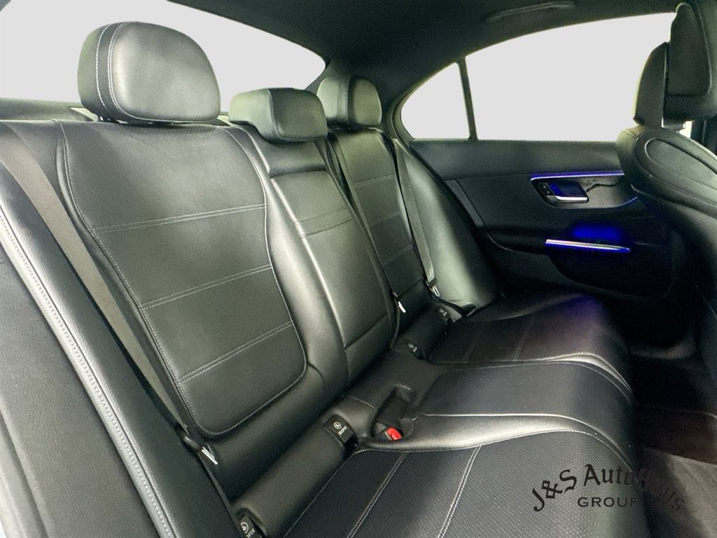 Used 2022 Mercedes-Benz C 300 Sedan w/ Exclusive Trim Package image 33