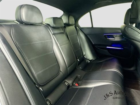 Used 2022 Mercedes-Benz C 300 Sedan w/ Exclusive Trim Package image 33