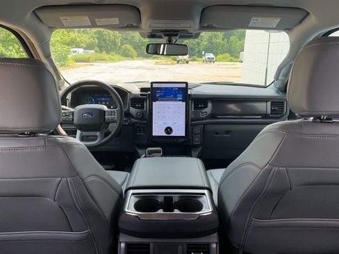 New 2025 Ford F150 Lightning Flash image 25