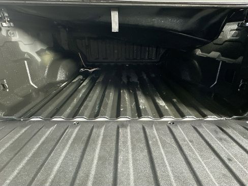 Used 2023 Chevrolet Colorado LT image 27