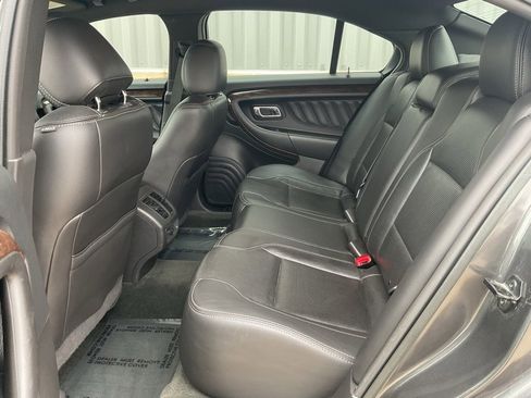 Used 2015 Ford Taurus Limited image 17