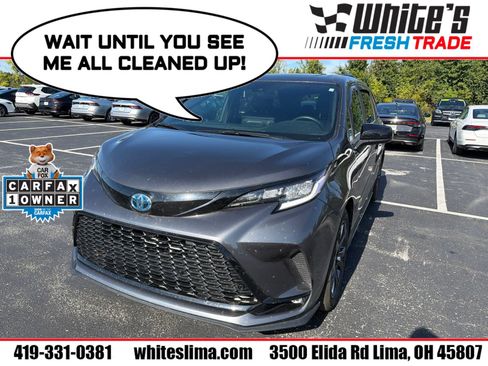Used 2025 Toyota Sienna XSE FWD image 1