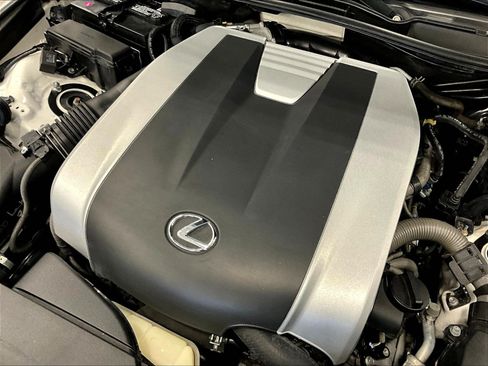 Used 2018 Lexus IS 300 AWD w/ Comfort Package image 31