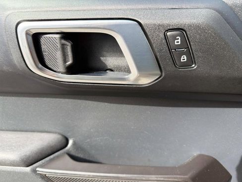 Used 2025 Ford Bronco Badlands w/ Sasquatch Package image 8